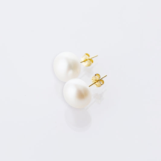 Freshwater White Pearl Stud Earrings